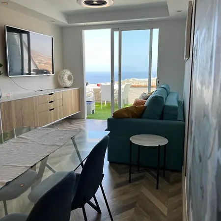 2 Bedroom With Breathtaking View Of The Sea - Sunset Apartment *
