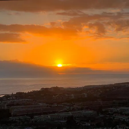 Apartment 2 Bedroom With Breathtaking View Of The Sea - Sunset