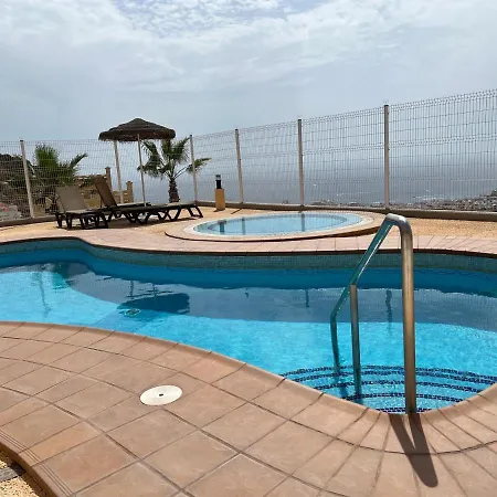 Apartment 2 Bedroom With Breathtaking View Of The Sea - Sunset